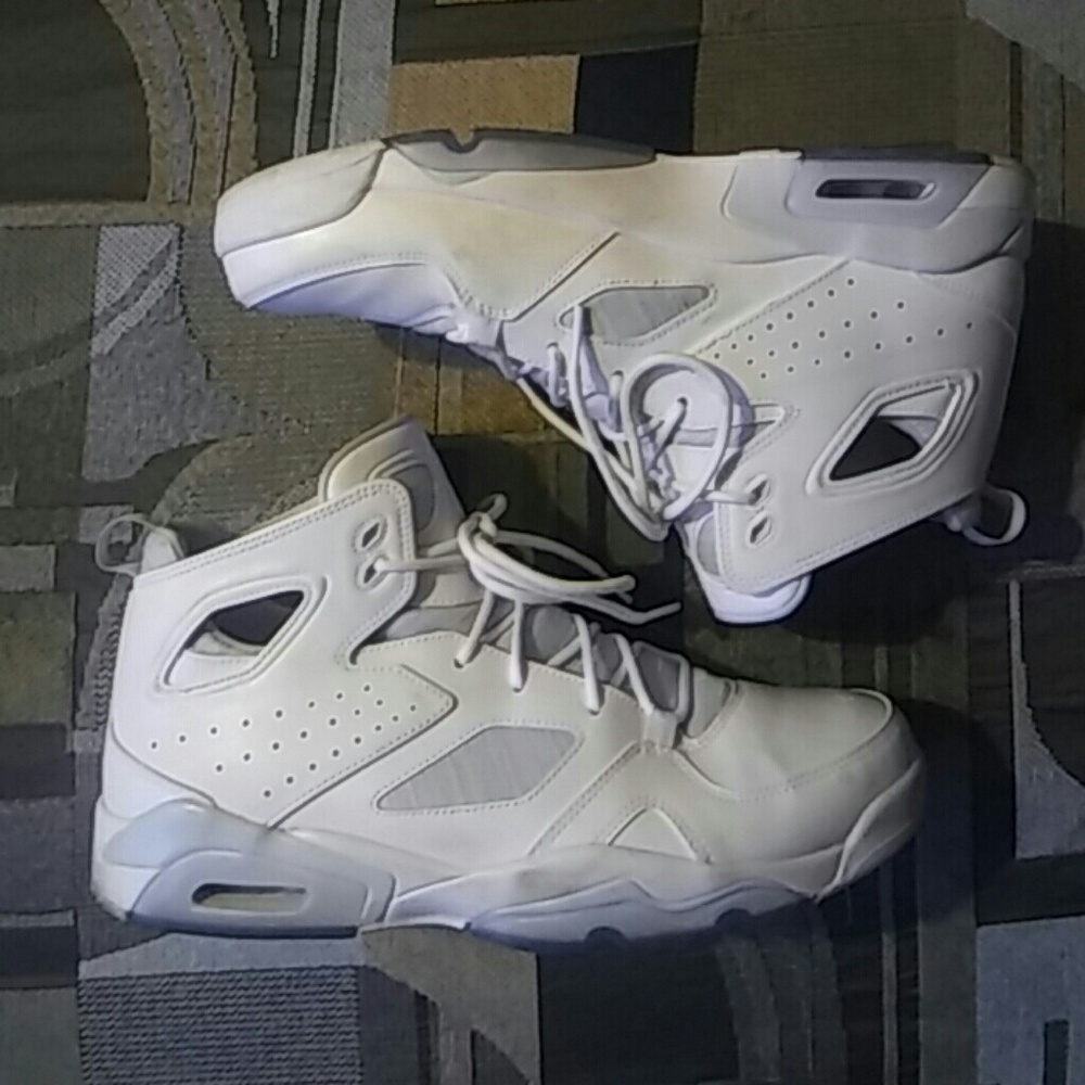 Jordan shoes - Picture 2 of 3